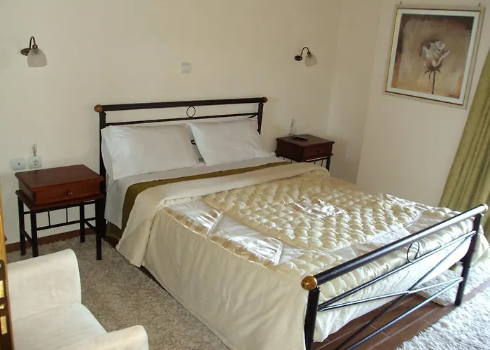 Pantos Kairou Karkaloú